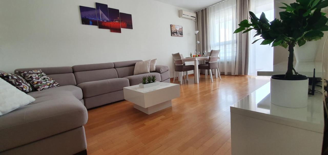 Royal Apartment Belvill Belgrado Exterior foto