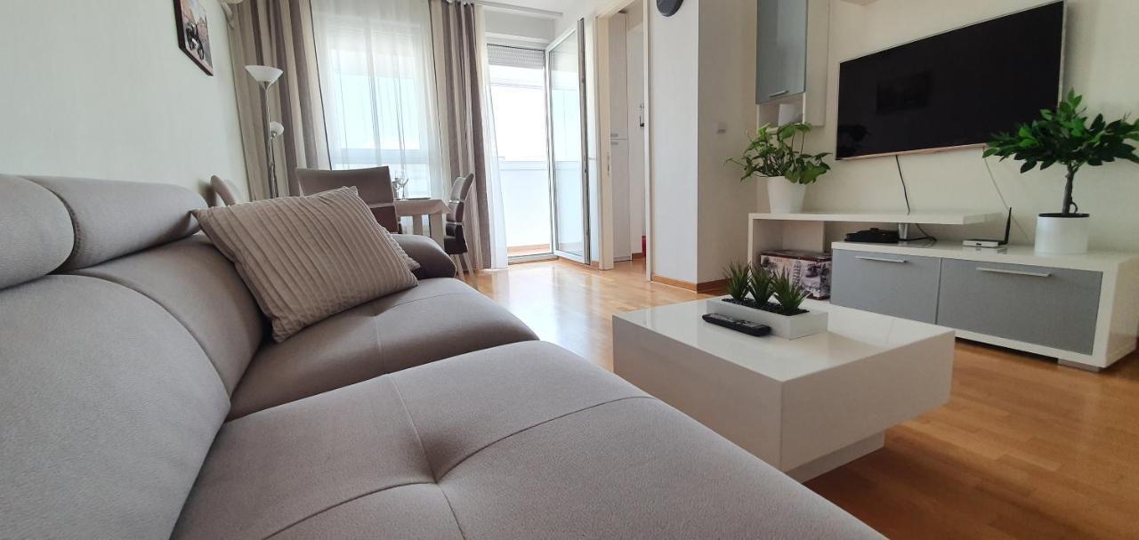 Royal Apartment Belvill Belgrado Exterior foto